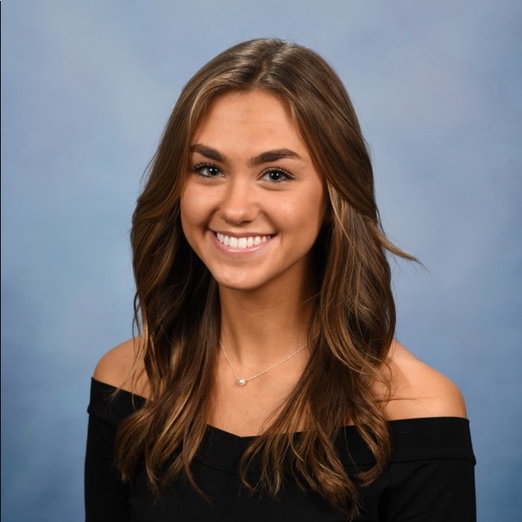 Meet your Posher, Ava - Picture 1 of 1